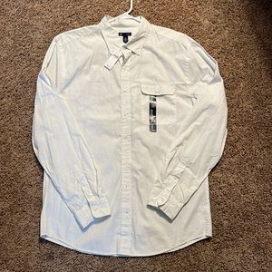 Men’s white and gray dress shirt